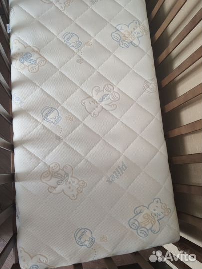 Детская кровать маятник