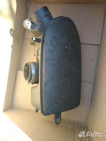 Пластиковая часть впускного коллектора на ej 204