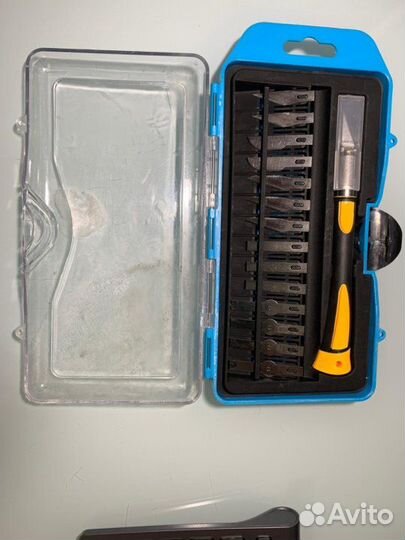 Нож скальпель с набором лезвий