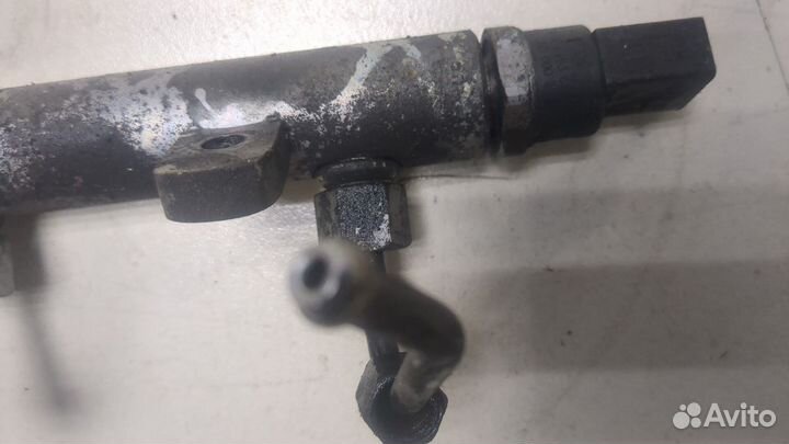 Рампа топливная Mitsubishi Colt, 2006