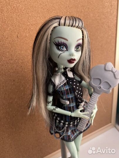 Кукла Монстер Хай. Френки Штейн базовая