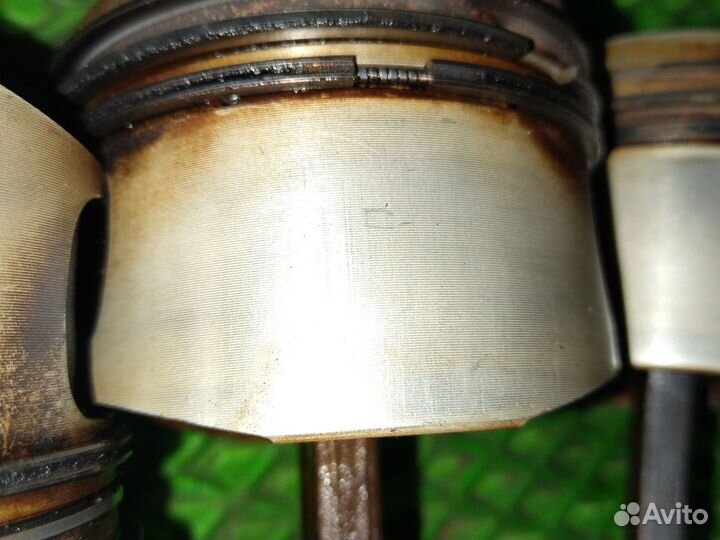 Поршень с шатунам комплект Volvo s 40 v40