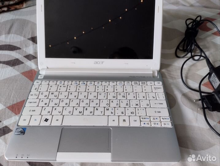 Нетбук Acer aspire one d257
