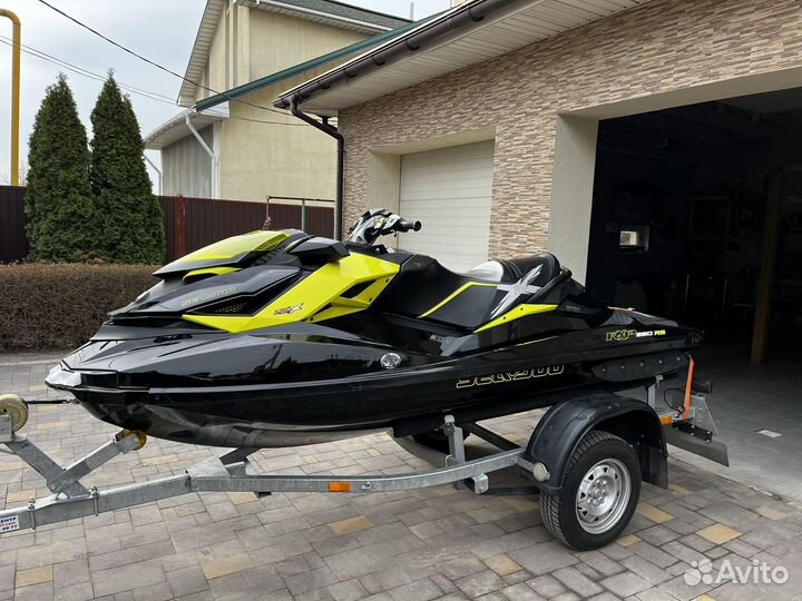Продаю BRP RXP-260x RS