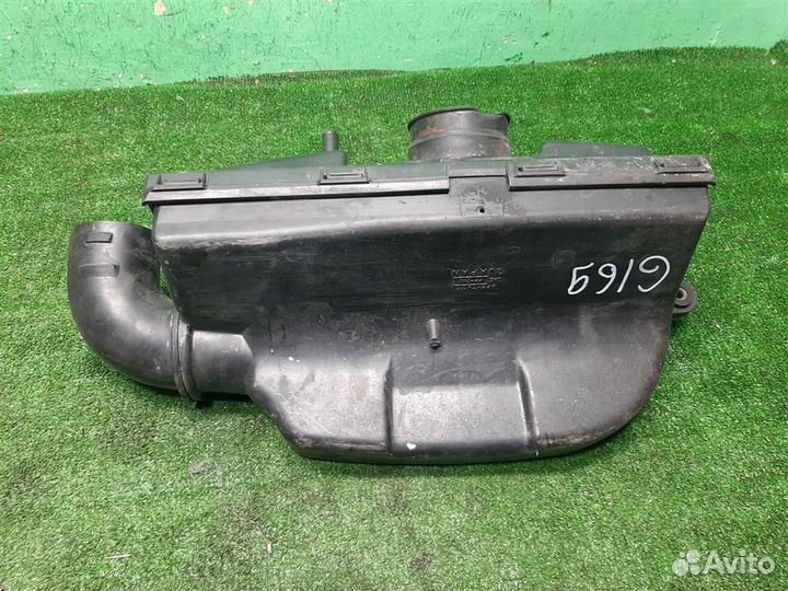 Корпус воздушного фильтра Subaru Forester SG/S11