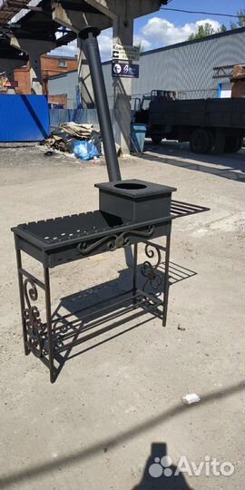 Мангал с крышей и без