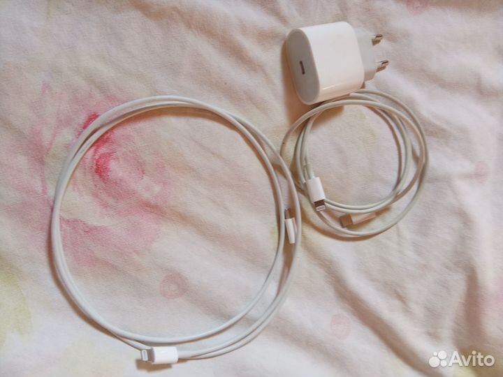 Зарядное устройство iPhone