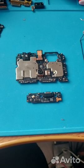 Запчасти на Samsung и One Plus