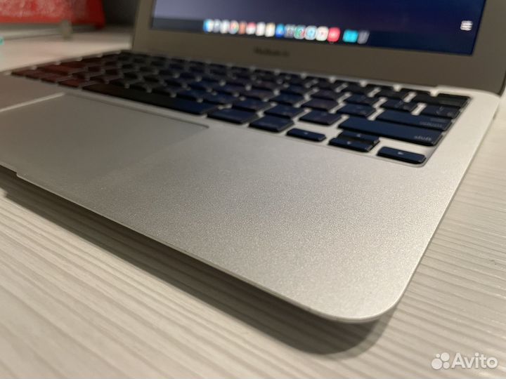 Apple MacBook Air 11 2010