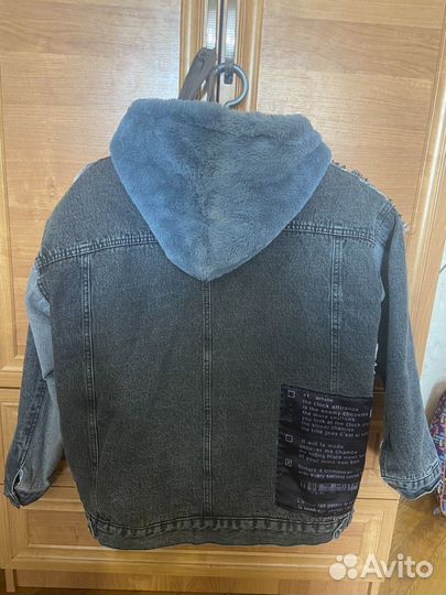 Джинсовая куртка с мехом