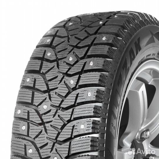 Bridgestone Blizzak Spike-02 245/40 R19 98T