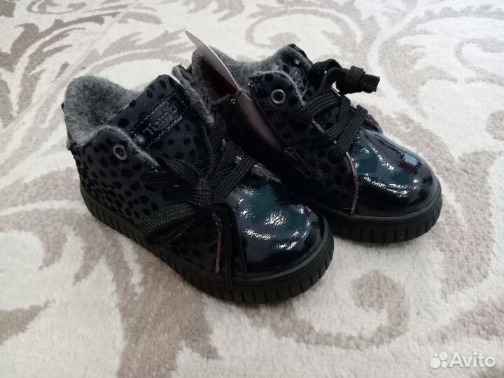 Ботинки демисезонные для девочки 25 размер