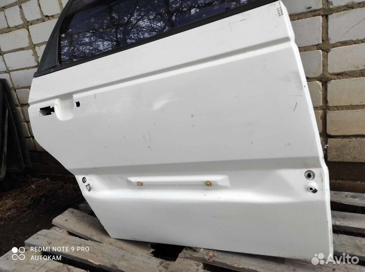 Дверь Volkswagen Passat b3 задняя правая