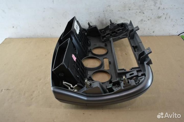 Рамка магнитолы Renault Scenic 2 поколение