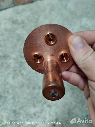 Медная тарелка с колпачками 3