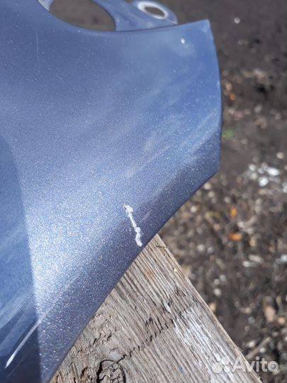 Крыло переднее