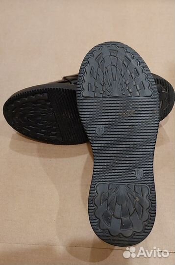 Туфли женские 37 размер лакированая кожа