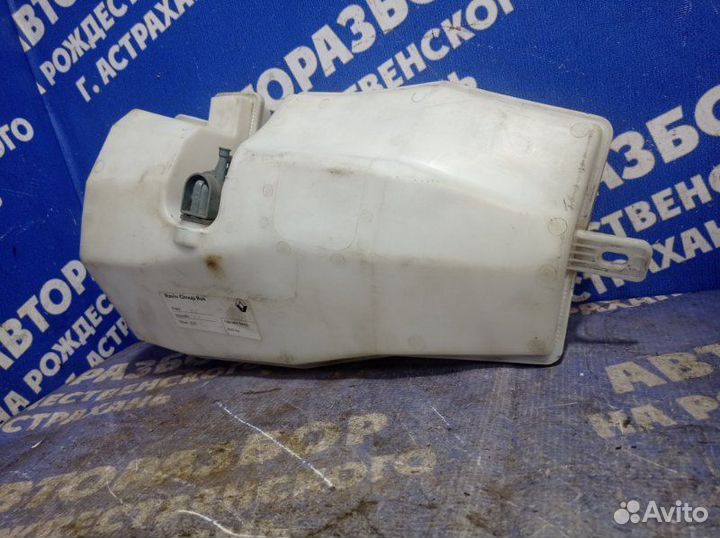 Бачок омывателя Renault Duster кроссовер 2014