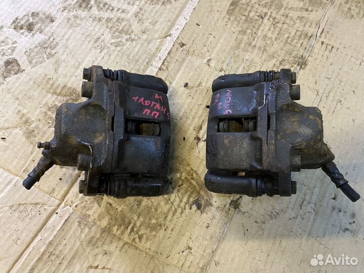 Суппорт передний Renault Logan 1.4 1.6