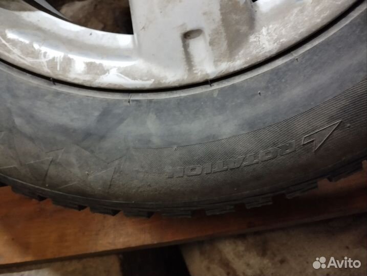 Bridgestone Ice Cruiser 5000 235/65 R17 108T