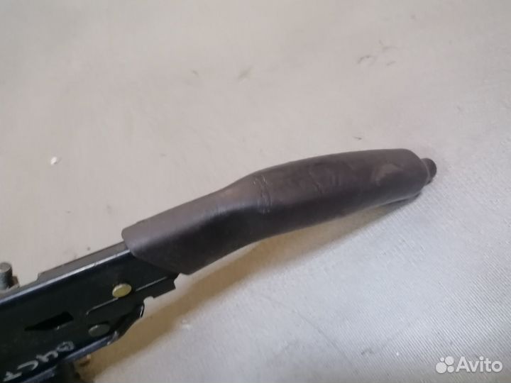 Рычаг стояночного тормоза Toyota Vista 1990-1994