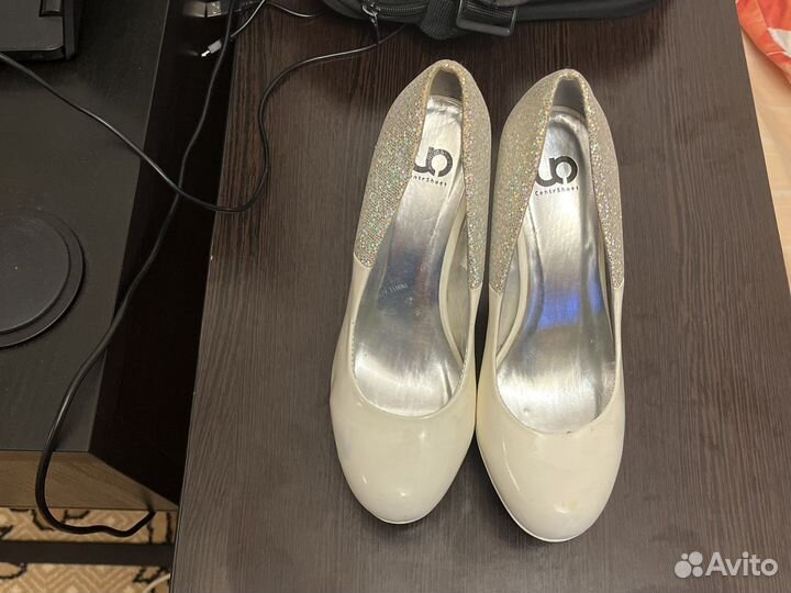 Туфли женские 39 размер