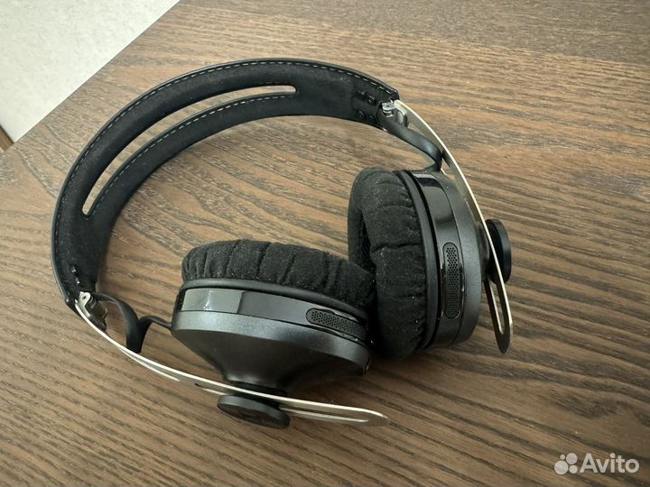 Sennheiser Momentum On-Ear Wireless