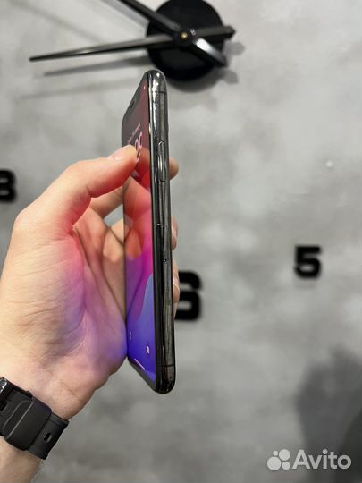 iPhone 11 Pro, 64 ГБ