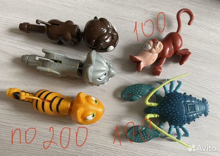 Игрушки Макдональдс и Чупа Чупс