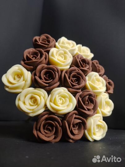 Букет - 19 Роз из Настоящего Шоколада