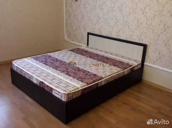 Кровать двуспальная