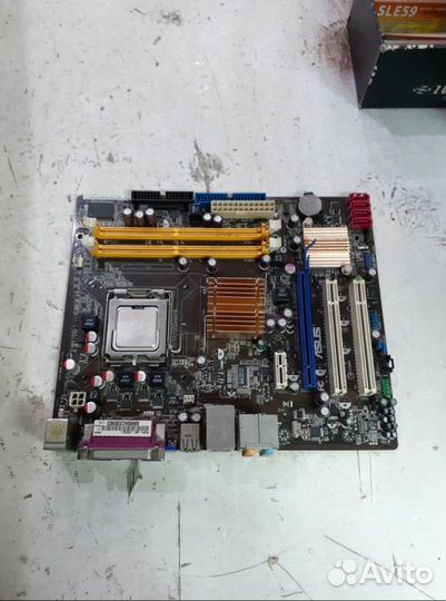 Материнские платы в ассортименте