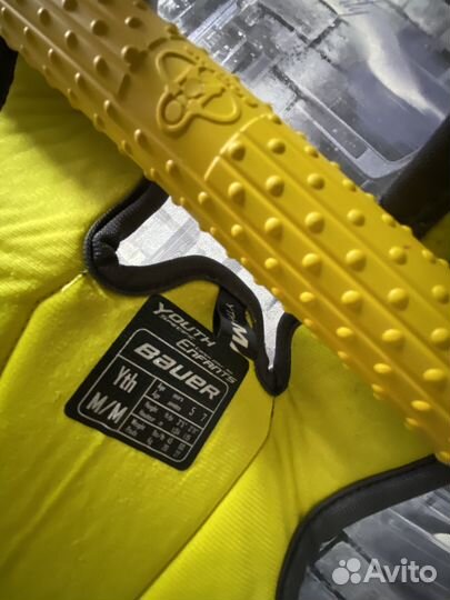 Нагрудник хоккейный детский