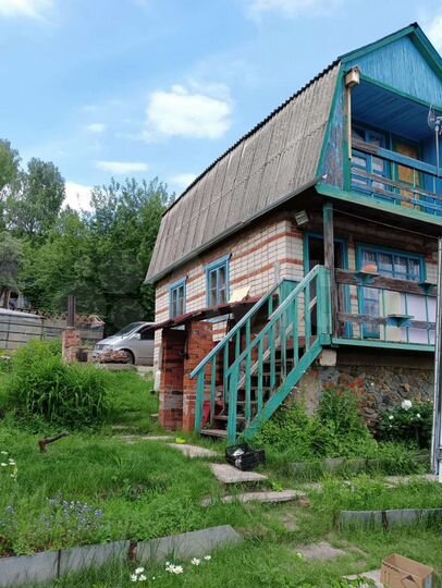 Дом 65 м² на участке 4 сот.