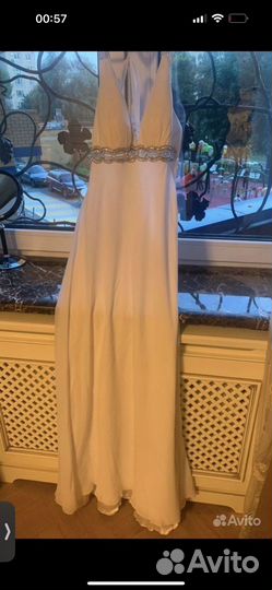 Вечернее платье в пол 42 44 белое