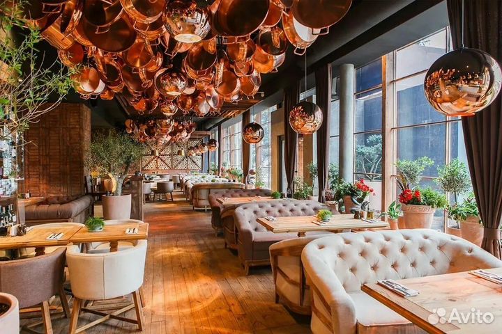 Хостес в ресторан