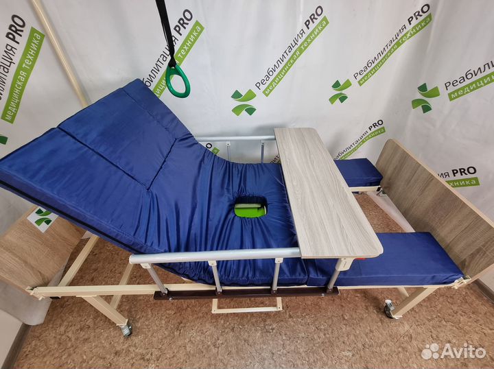 Медицинская кровать кр-03 с туалетом