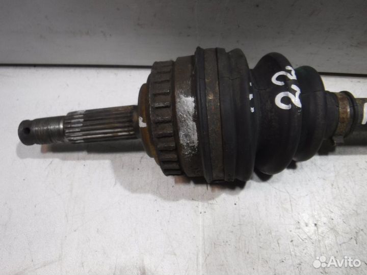 Полуось передняя левая Opel Astra F