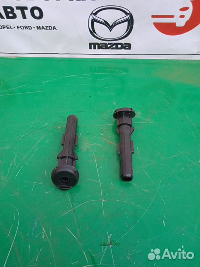 Направляющие подголовника Opel Astra H