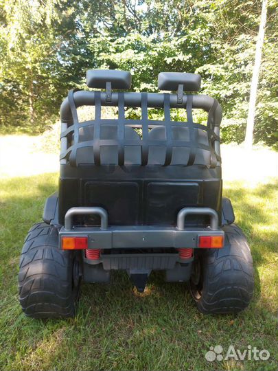 Джип внедорожник Peg-Perego