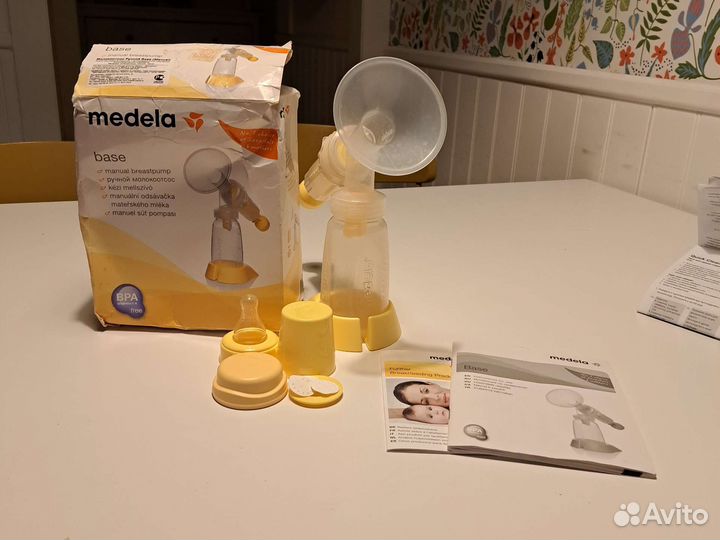 Молокоотсос вакуумный Medela base