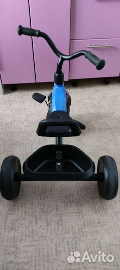 Детский трехколесный велосипед