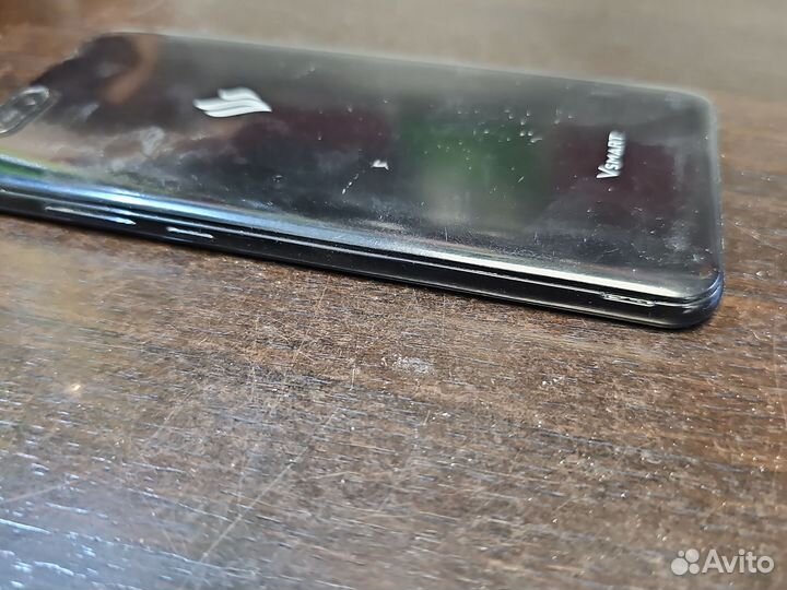 Телефон Vsmart V220B