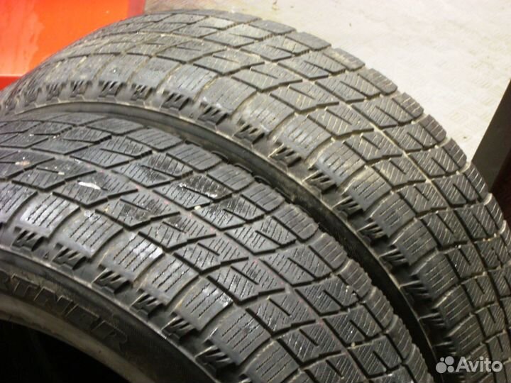 Bridgestone Ice Partner 215/60 R16 95Q