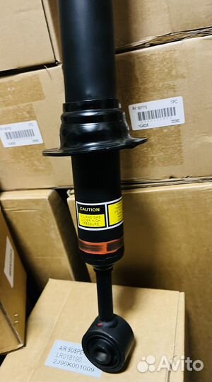 Передний амортизатор Lexus GX470