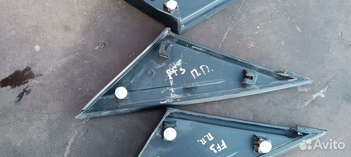 Уголок, накладка на крыло Форд Фокус 3