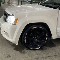 Jeep Grand Cherokee 3.7 AT, 2006, 300 000 км, с пробегом, цена 1 400 000 руб.