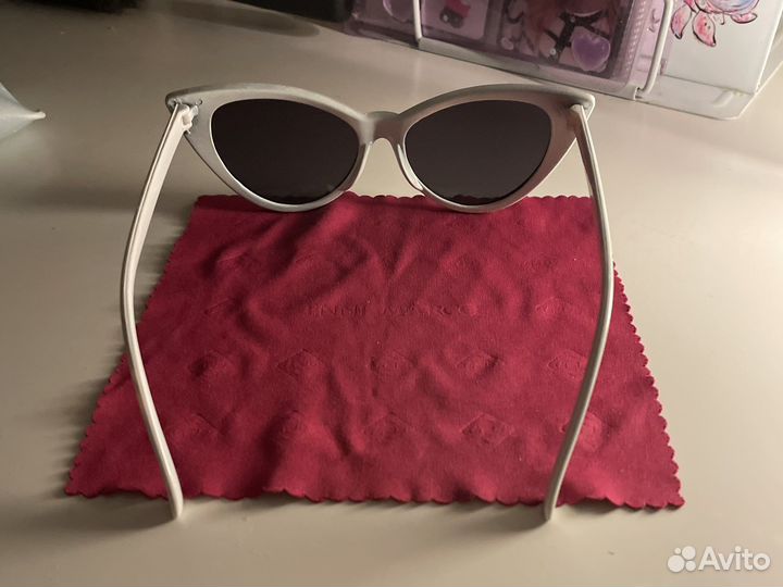 Солнцезащитные очки