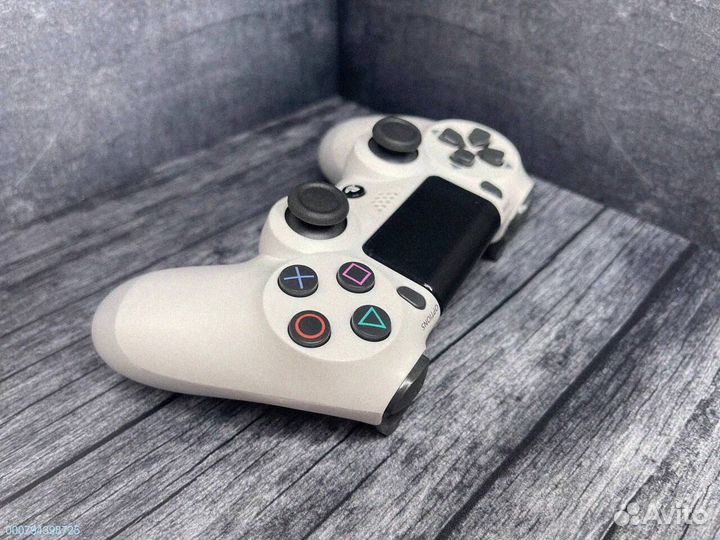 Геймпад DualShock 4