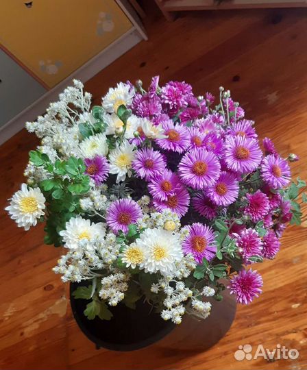 Букеты из живых цветов